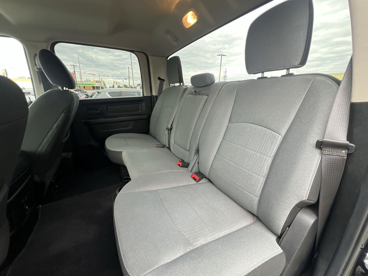 2022 RAM 1500 Classic Tradesman 4X4, HEATED SEATS, BACK UP CAM, CRUISE CONTROL, BLUETOOTH, CRUISE CONTROL!! Photo
