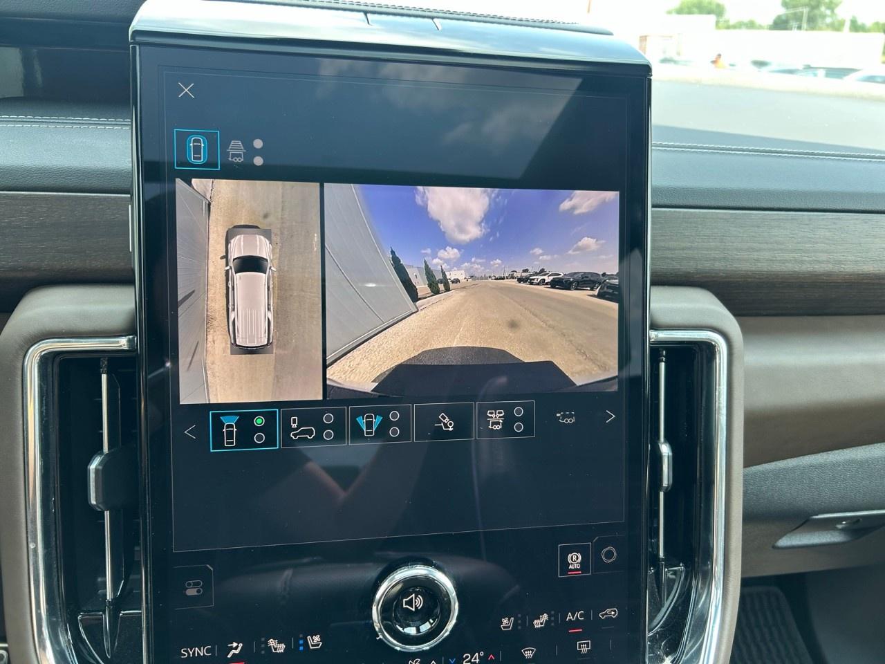 2026 GMC Yukon XL 4WD 4DR DENALI ULTIMATE Photo