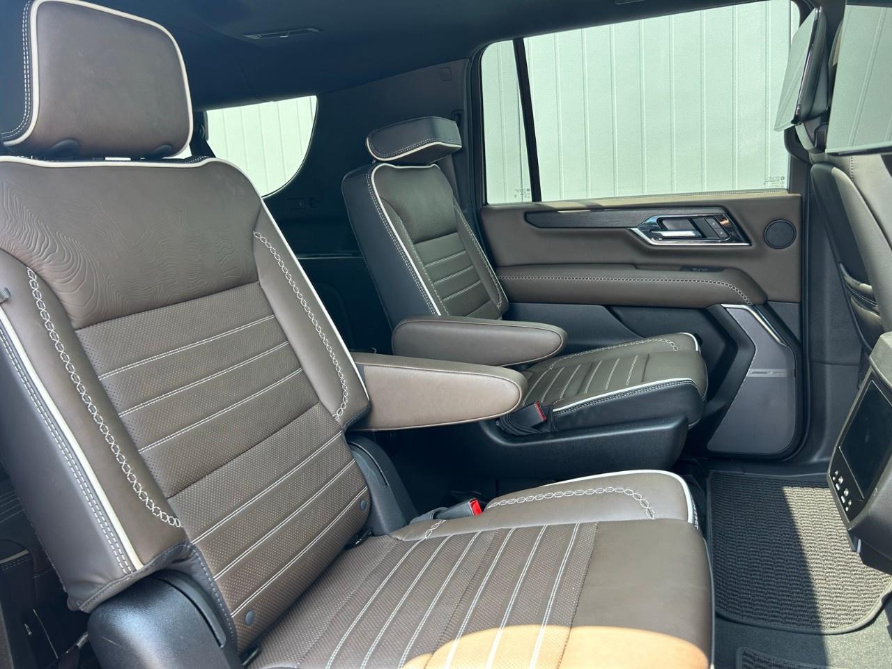 2026 GMC Yukon XL 4WD 4DR DENALI ULTIMATE Photo