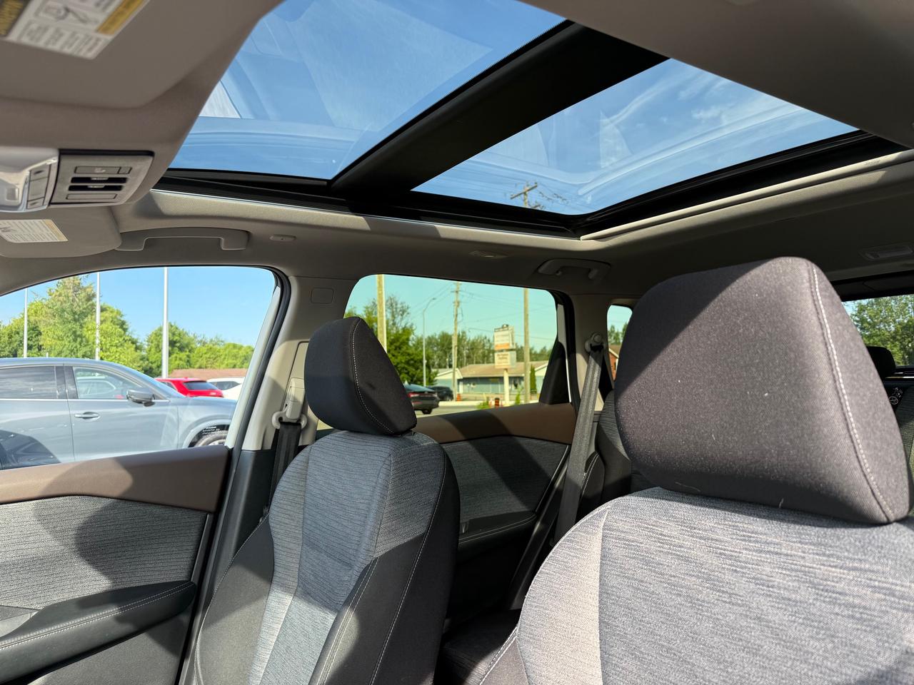 2023 Nissan Rogue SV Moonroof Sunroof! AutoStart! CarPlay! Photo