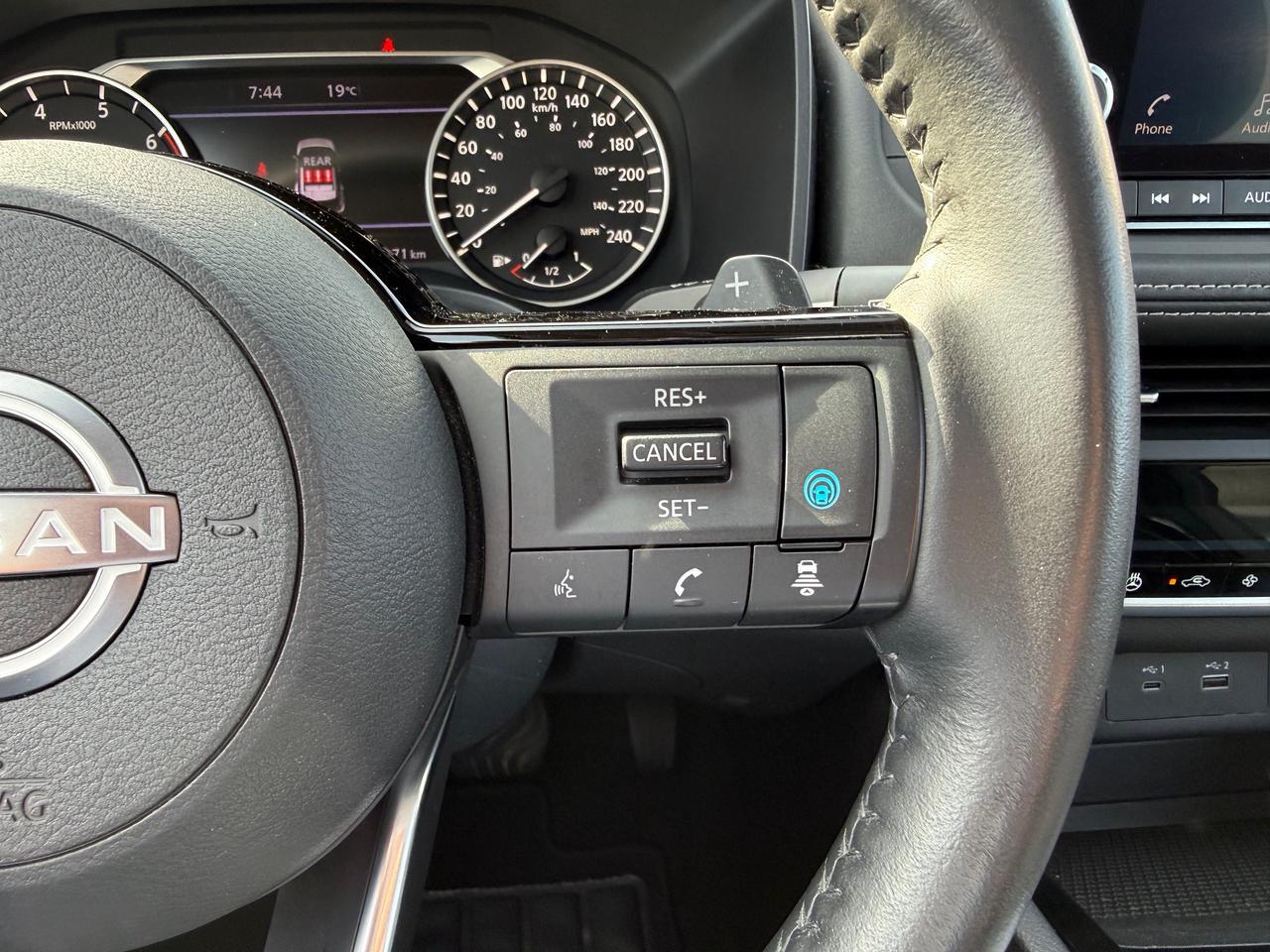 2023 Nissan Rogue SV Moonroof Sunroof! AutoStart! CarPlay! Photo