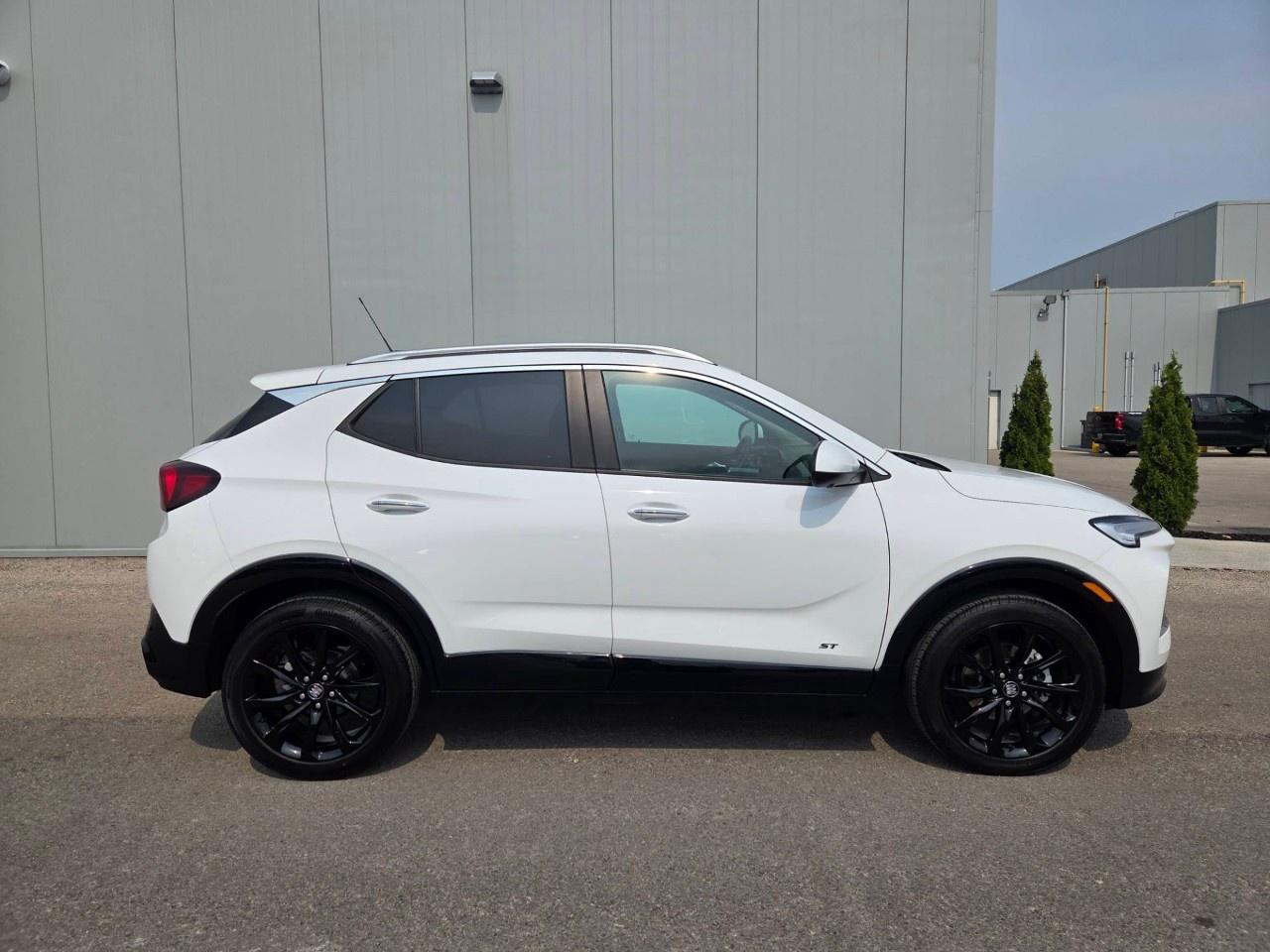 2026 Buick Encore GX Sport Touring AWD Photo4