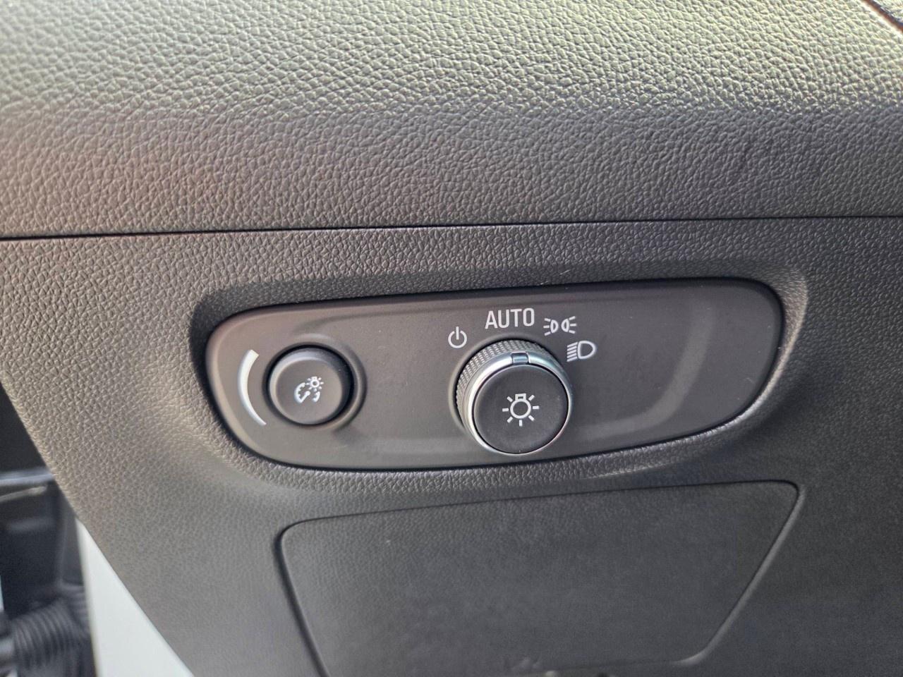 2026 Buick Encore GX Sport Touring AWD Photo