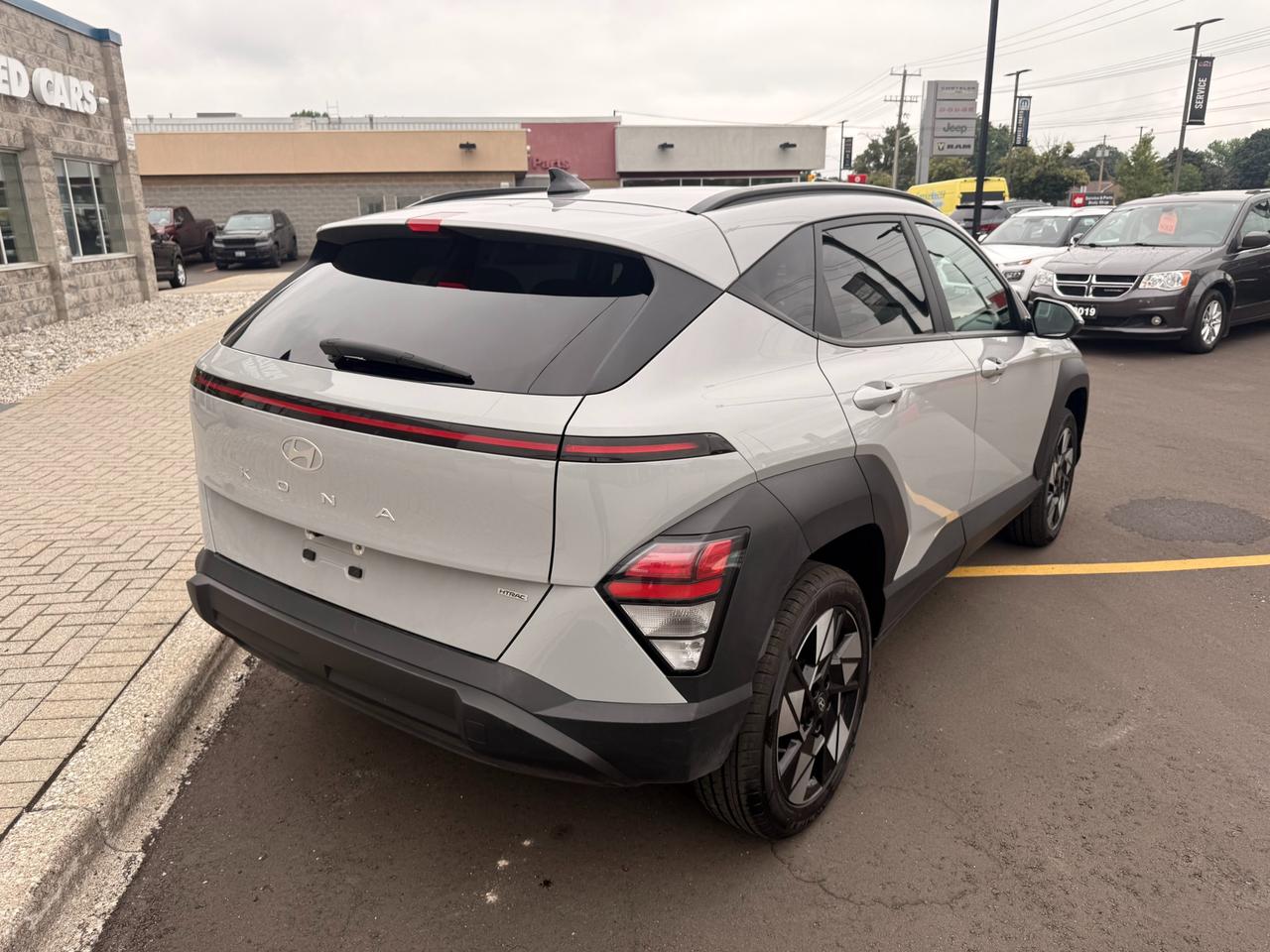 2024 Hyundai KONA 2.0L Preferred New Tires Photo2