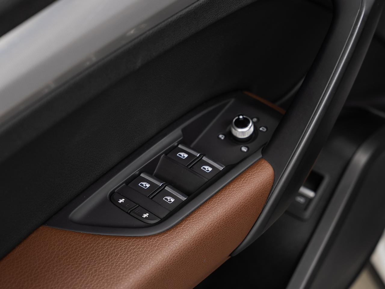 2019 Audi Q5 PROGRESSIV AWD | Nav | Leather | Panoroof | BSM