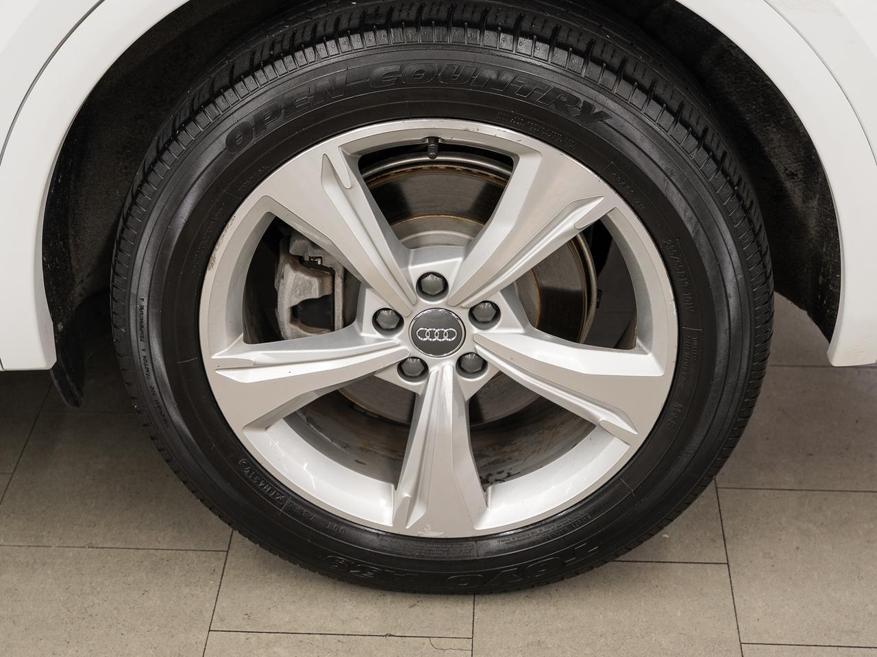 2019 Audi Q5 PROGRESSIV AWD | Nav | Leather | Panoroof | BSM