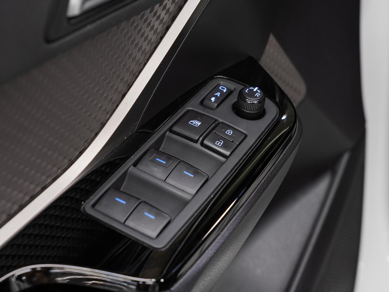 2022 Toyota C-HR LIMITED | Leather | ACC | Heated Seats | CarPlay