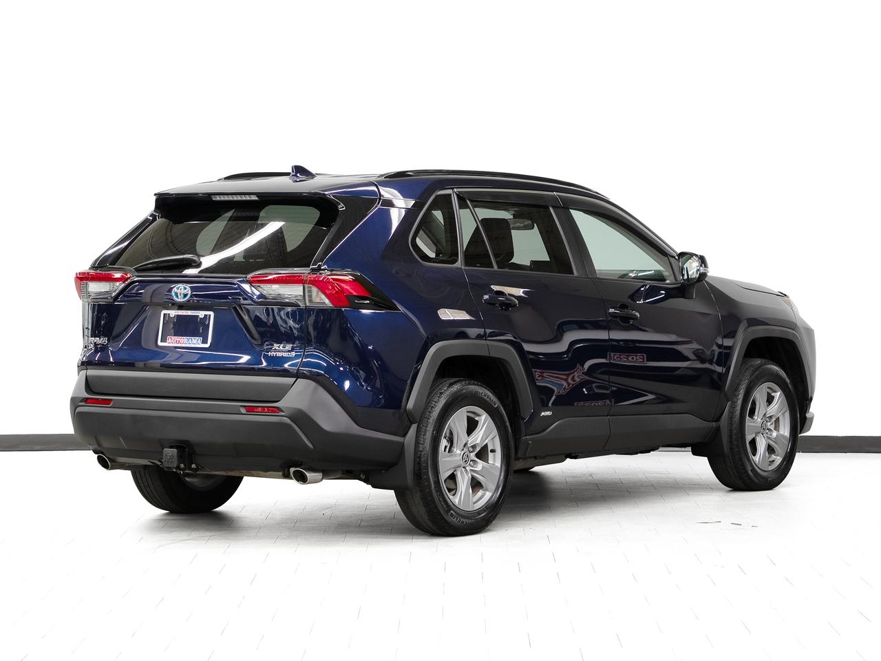 2022 Toyota RAV4 HYBRID XLE AWD | Sunroof | Heated Seats | CarPlay
