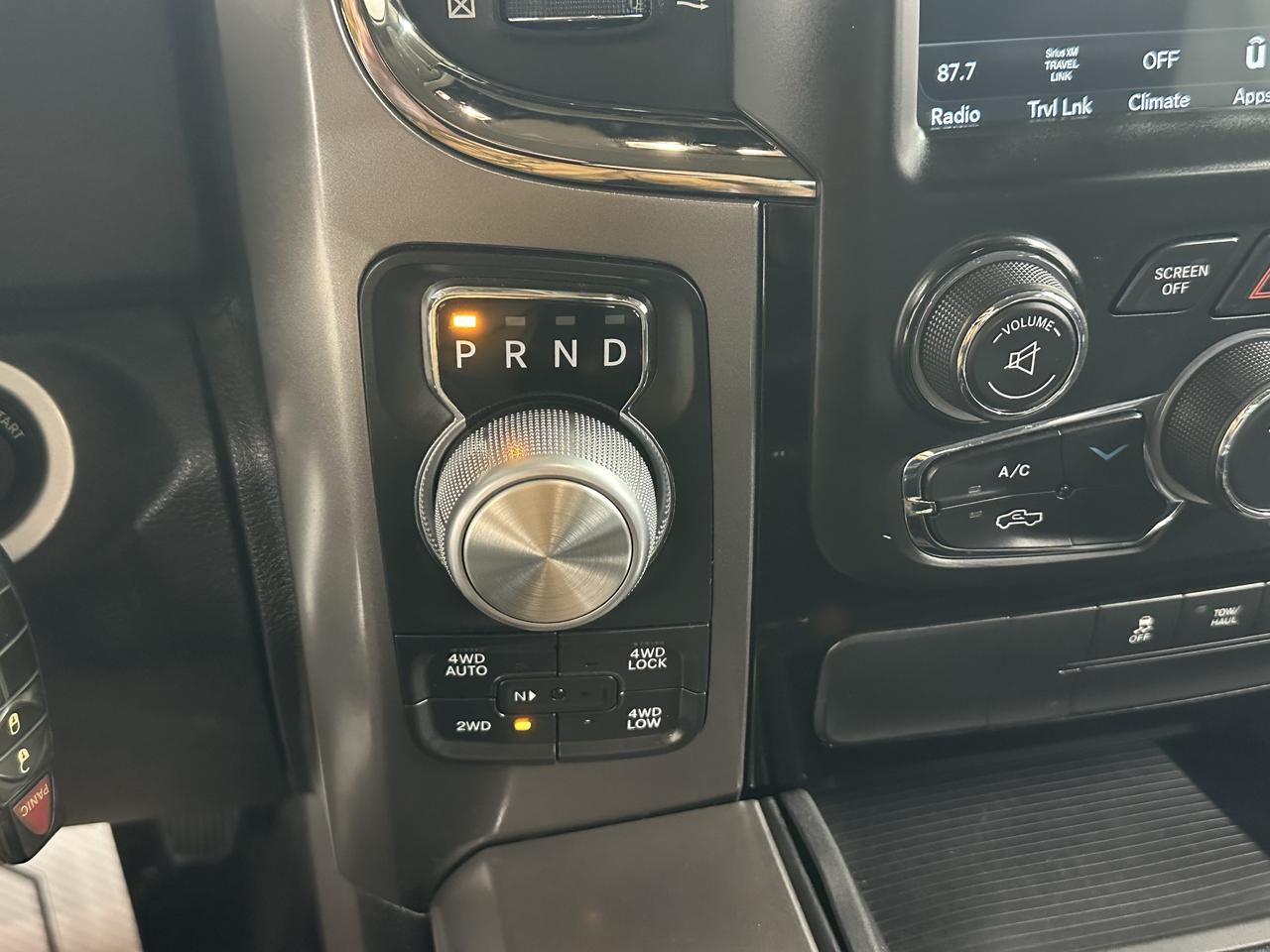 2018 RAM 1500 SPORT Photo37