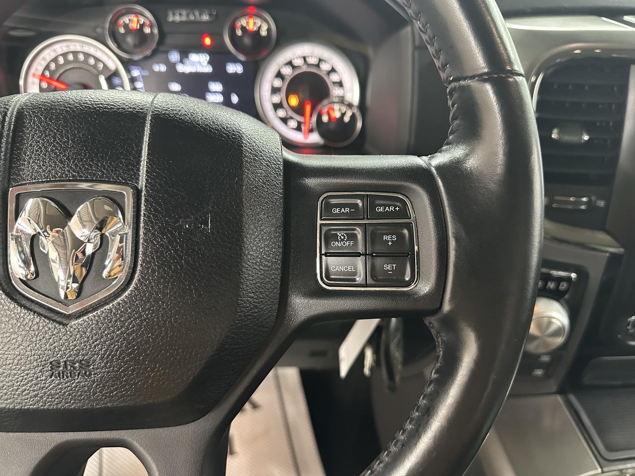 2018 RAM 1500 SPORT Photo15
