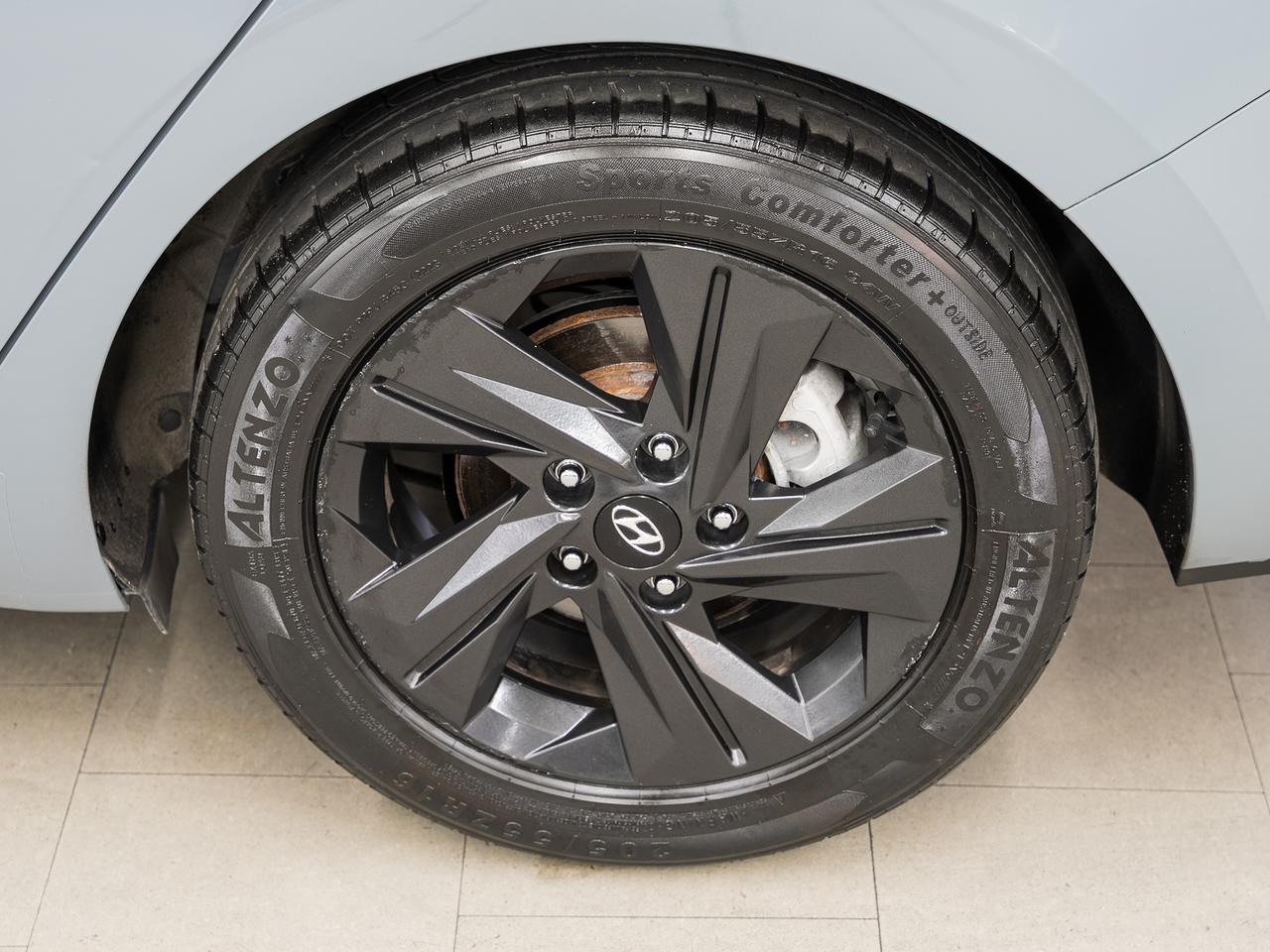 2021 Hyundai Elantra PREFERRED | Heated Seats | LaneDep | BSM | CarPlay