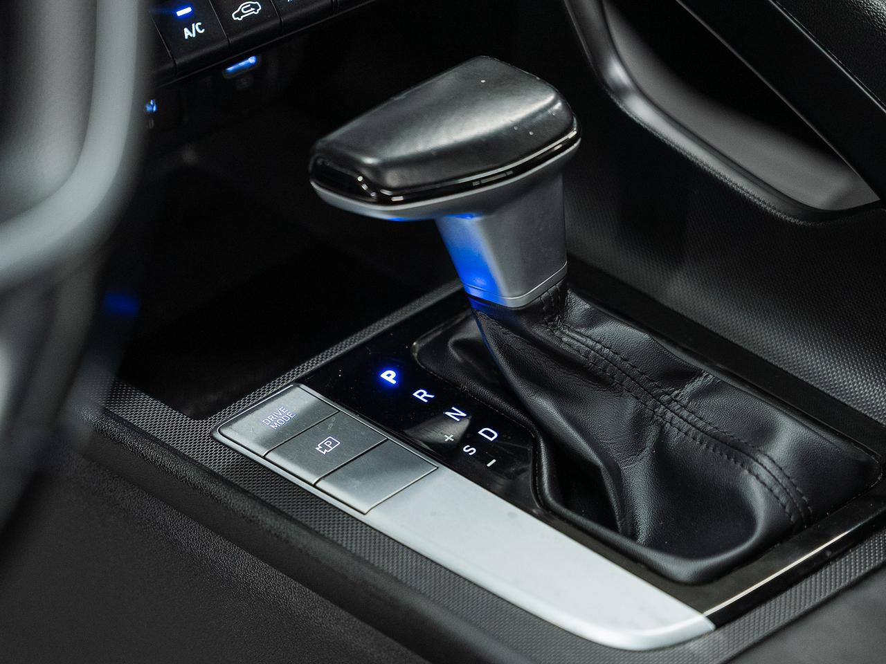 2021 Hyundai Elantra PREFERRED | Heated Seats | LaneDep | BSM | CarPlay