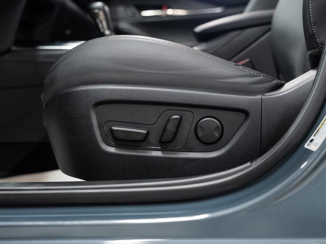 2022 Mazda CX-30 GS AWD | Sunroof | Leather | BSM | ACC | CarPlay Photo