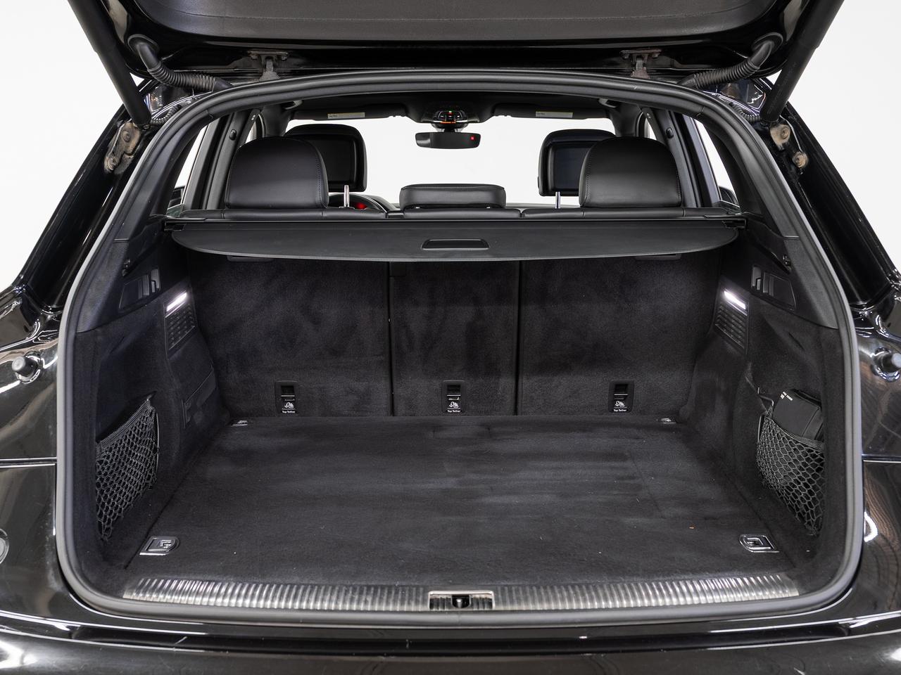 2020 Audi Q5 TECHNIK 55 PHEV AWD | Nav | Panoroof | CarPlay