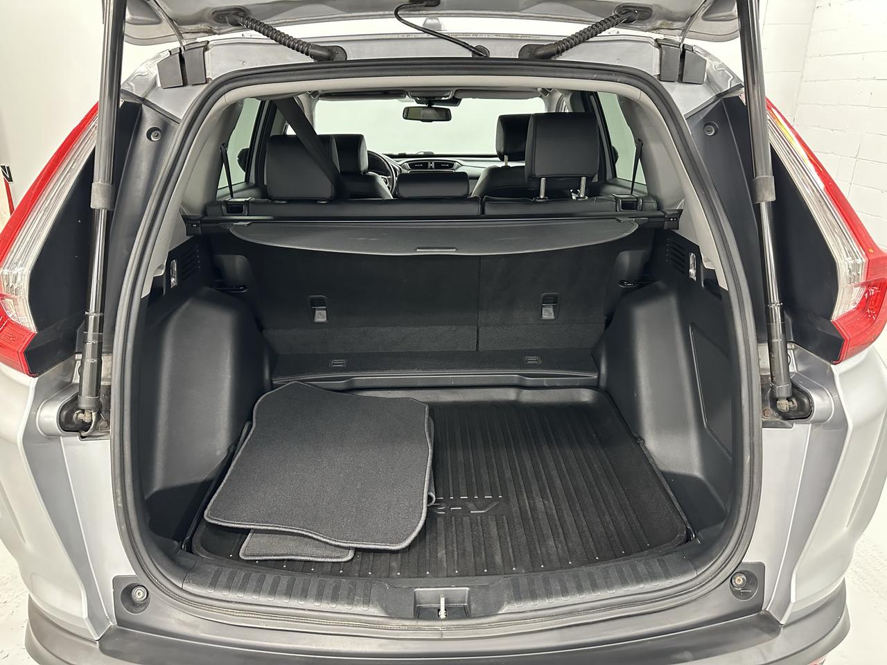 2017 Honda CR-V Touring Photo37