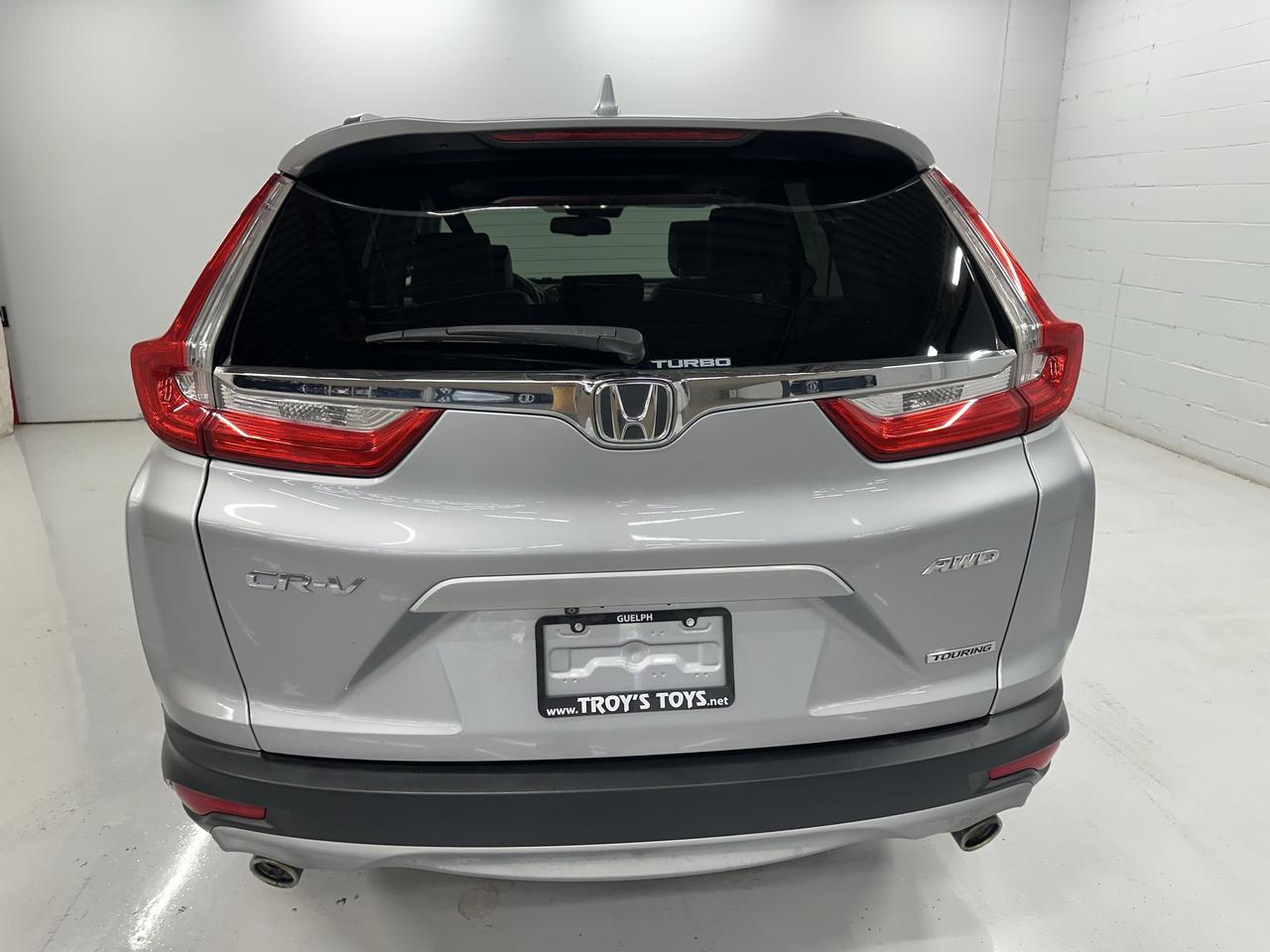 2017 Honda CR-V Touring Photo5