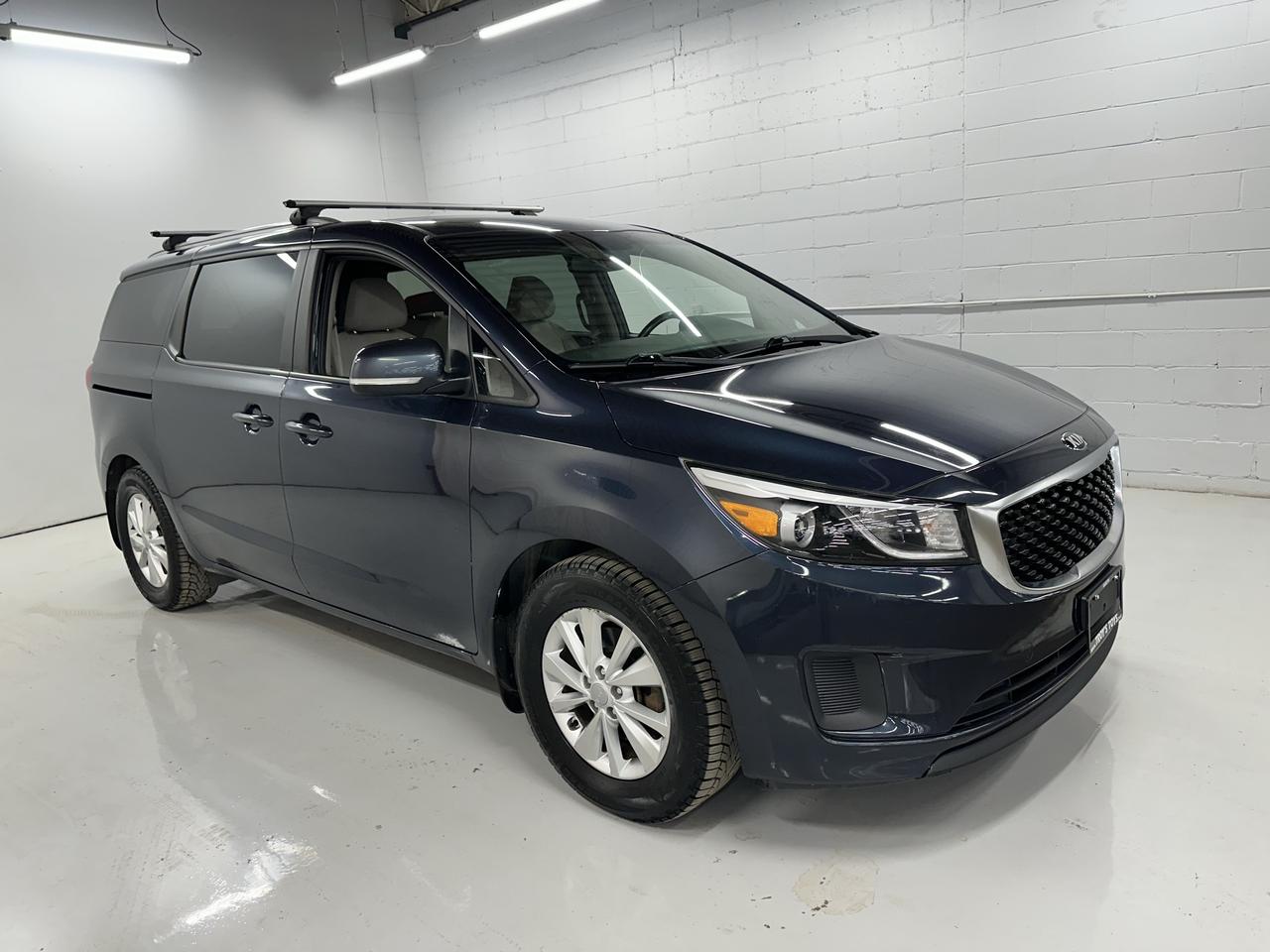 Used 2017 Kia Sedona LX for sale in Guelph, ON