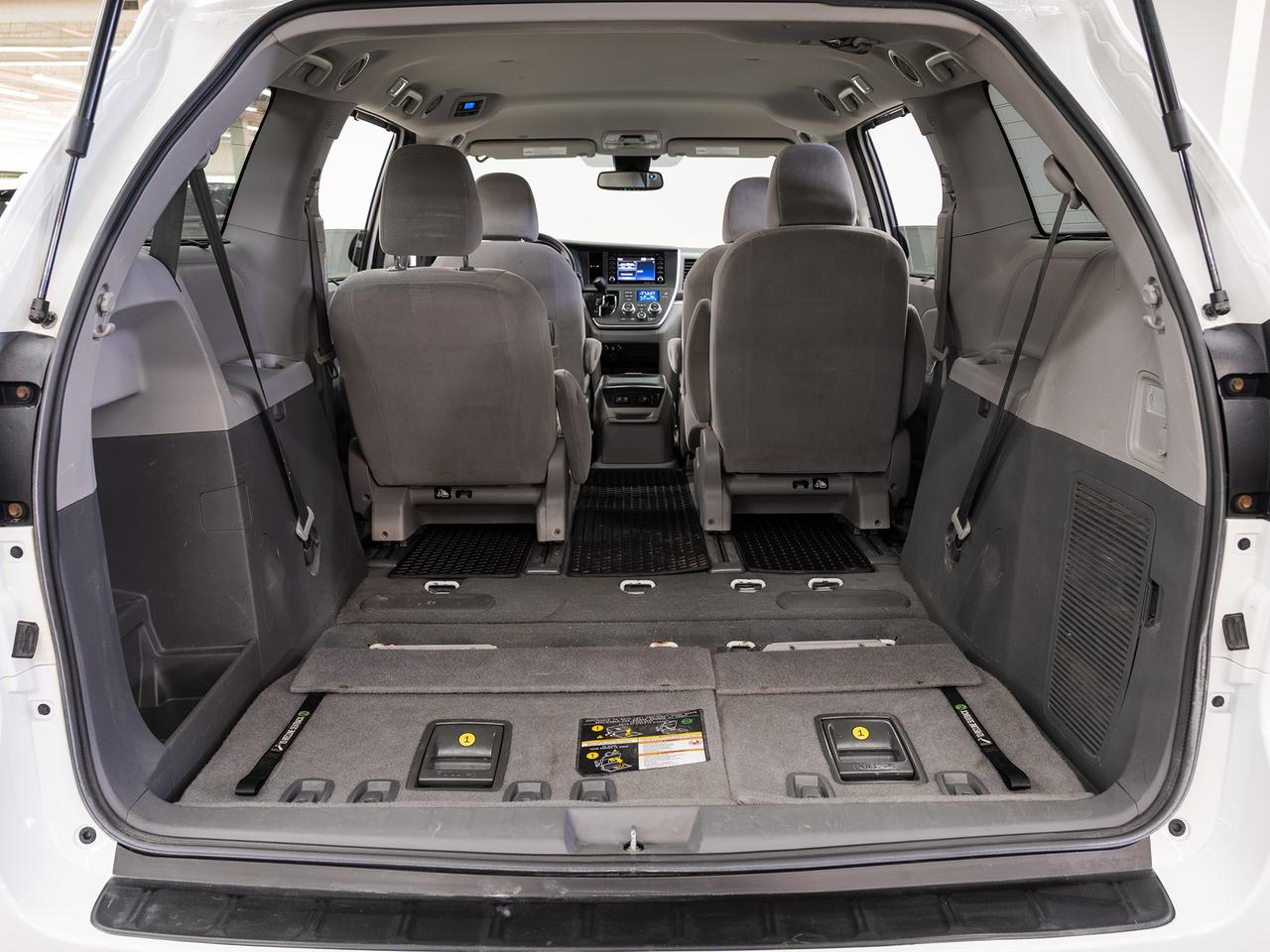 2020 Toyota Sienna LE AWD | 7 Pass | Power Doors | LKAS | CarPlay