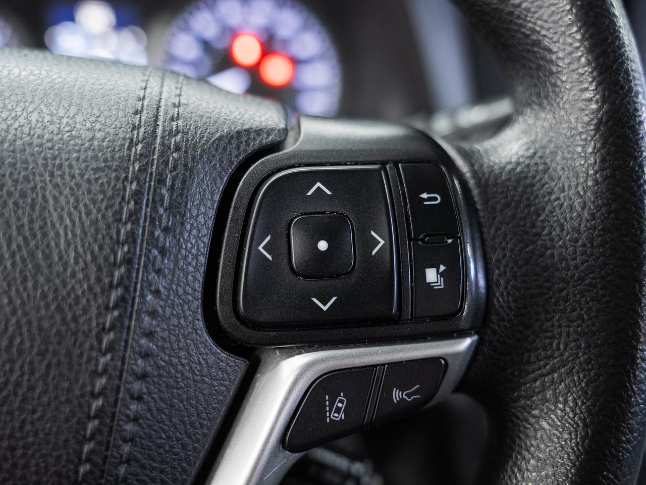 2020 Toyota Sienna LE AWD | 7 Pass | Power Doors | LKAS | CarPlay