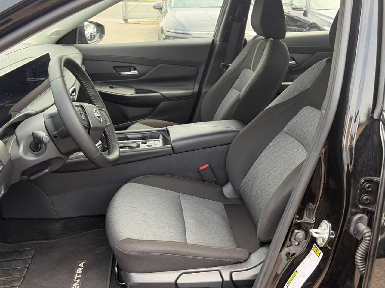 2026 Nissan Sentra SV SEDAN Photo