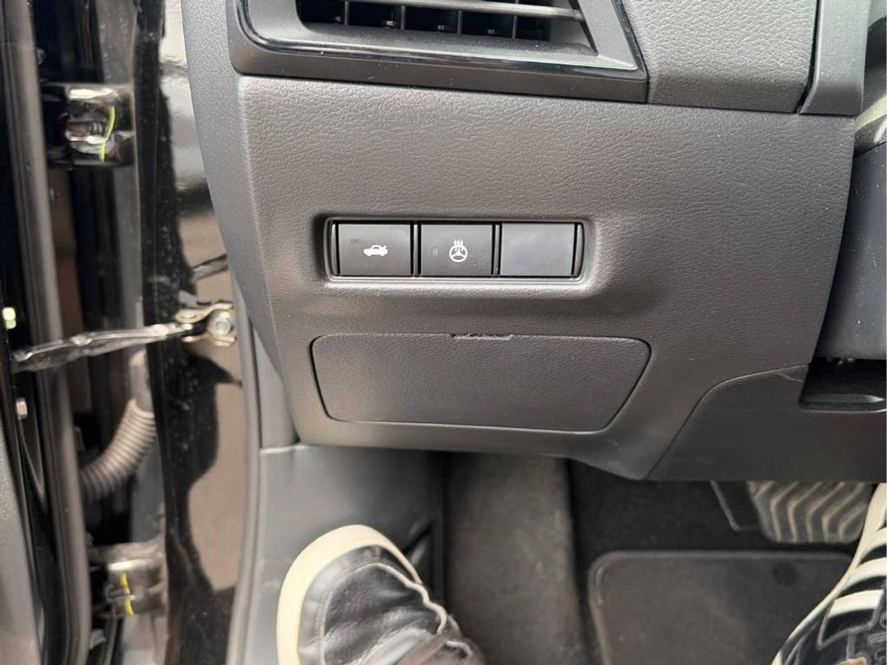 2026 Nissan Sentra SV SEDAN Photo