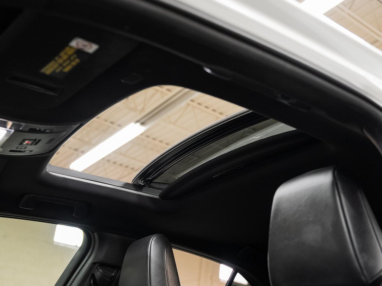 2021 Lexus UX 250 HYBRID AWD | Sunroof | Leather | BSM | CarPlay