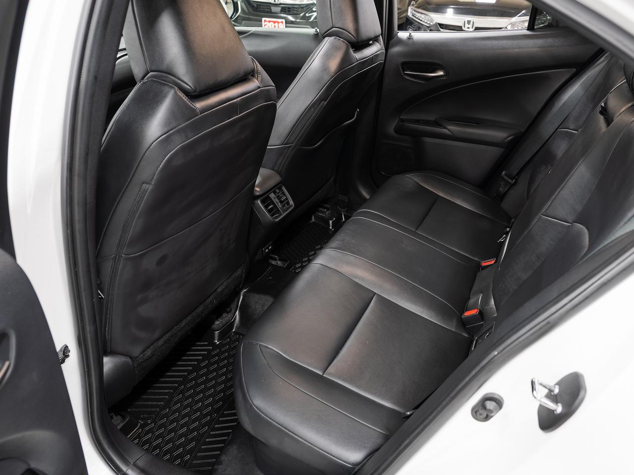 2021 Lexus UX 250 HYBRID AWD | Sunroof | Leather | BSM | CarPlay