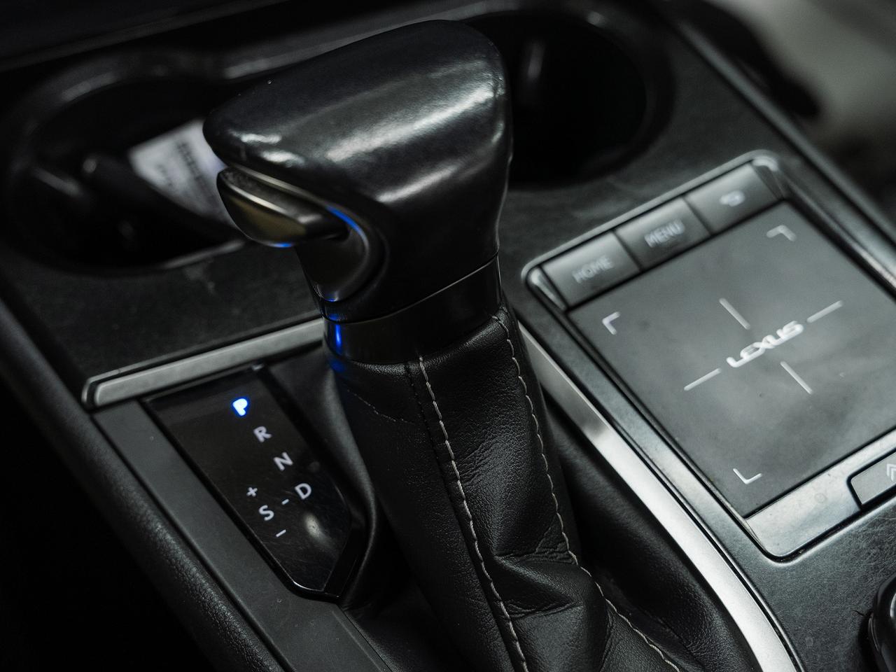 2021 Lexus UX 250 HYBRID AWD | Sunroof | Leather | BSM | CarPlay