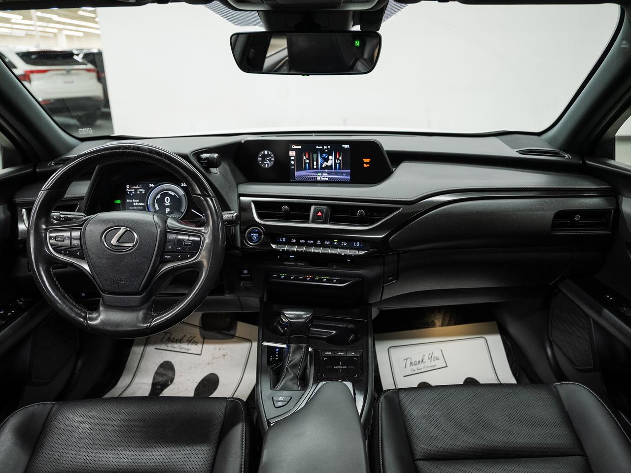 2021 Lexus UX 250 HYBRID AWD | Sunroof | Leather | BSM | CarPlay