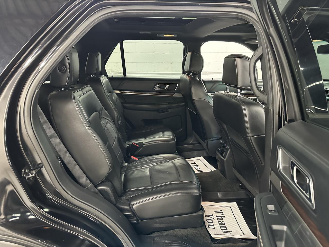 2017 Ford Explorer Platinum Photo28