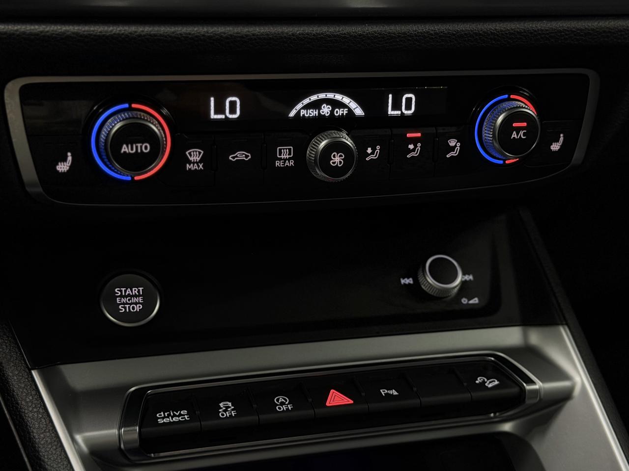2020 Audi Q3 TECHNIK|S-LINE|NAV|360CAM|LDW|BSM|B&O SOUND|PANO| Photo