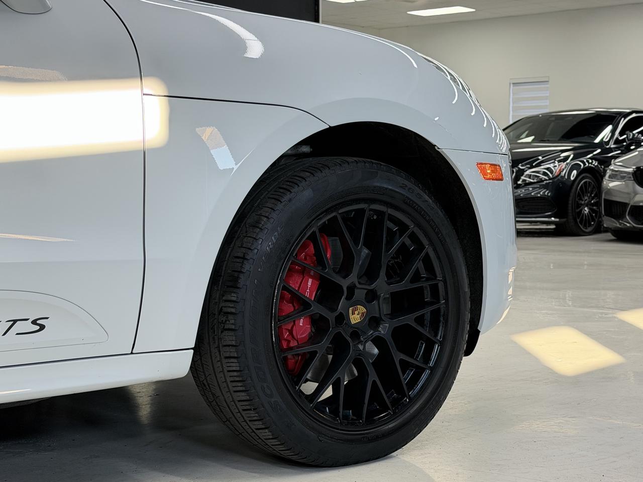 2017 Porsche Macan GTS|NAV|360CAM|LKA|BSM|BOSE SOUND|PANO| Photo2