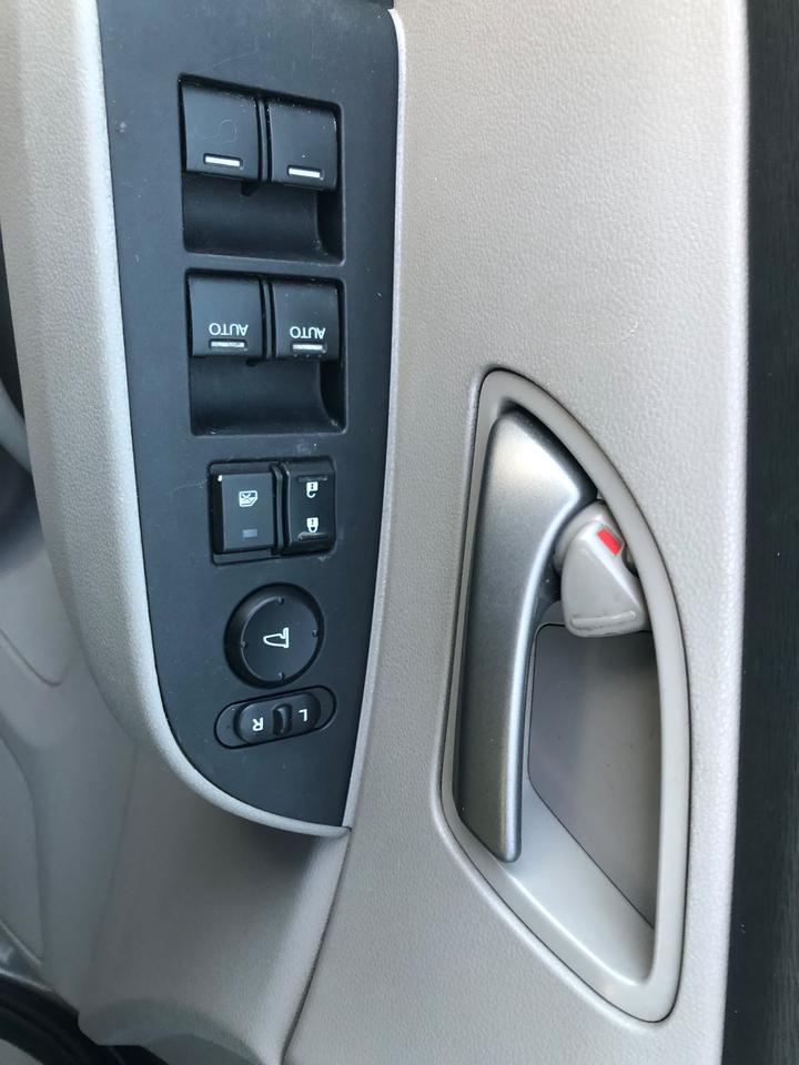2011 Honda Odyssey 4dr Wgn EX certified with 3 years warranty include Photo