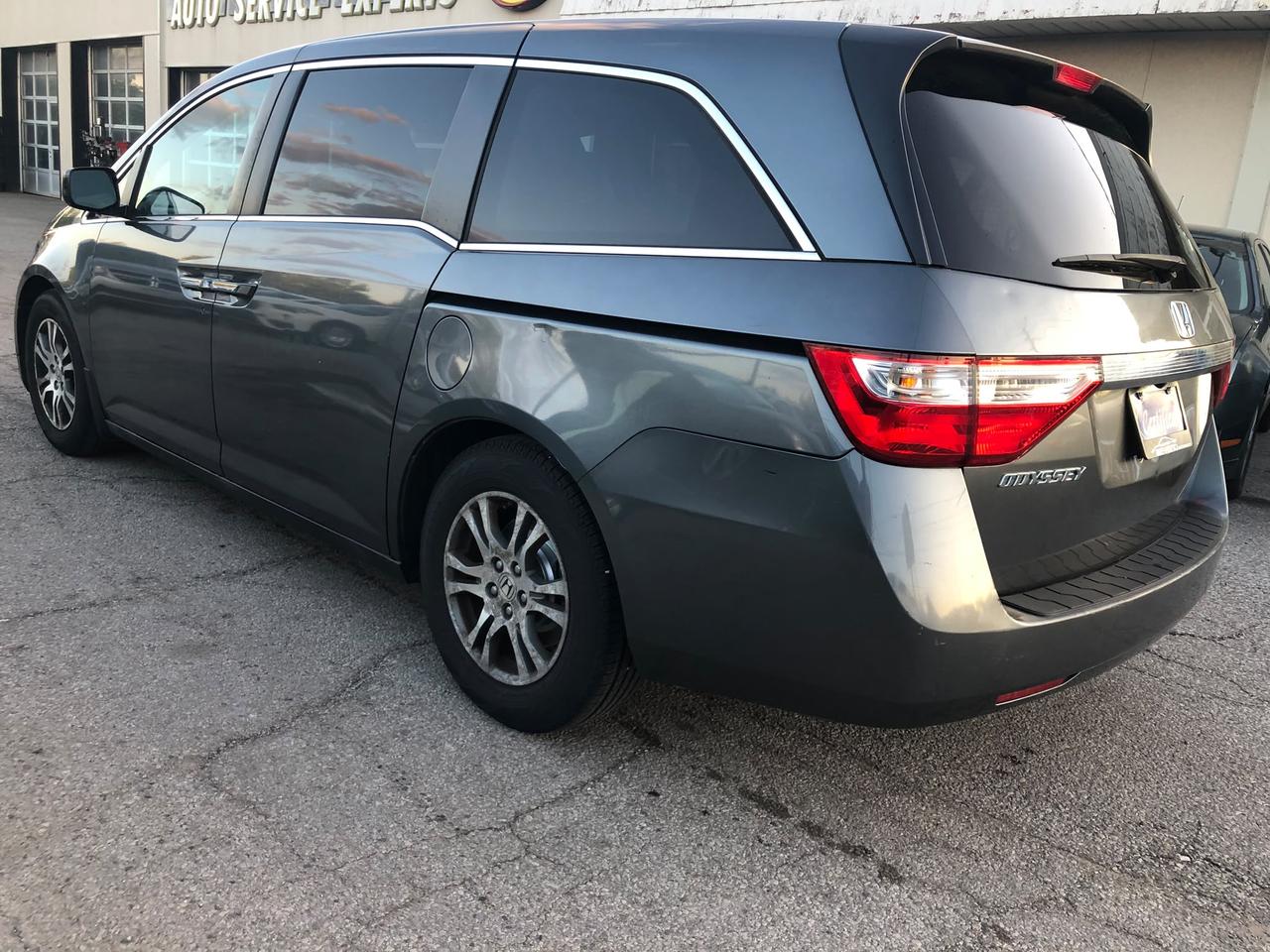 2011 Honda Odyssey 4dr Wgn EX certified with 3 years warranty include Photo