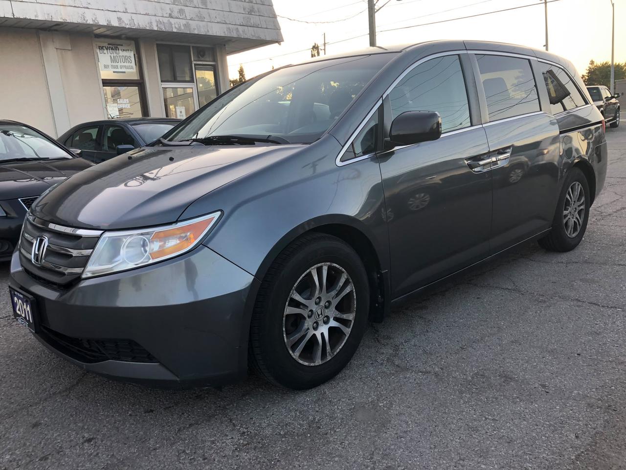 2011 Honda Odyssey 4dr Wgn EX certified with 3 years warranty include Photo