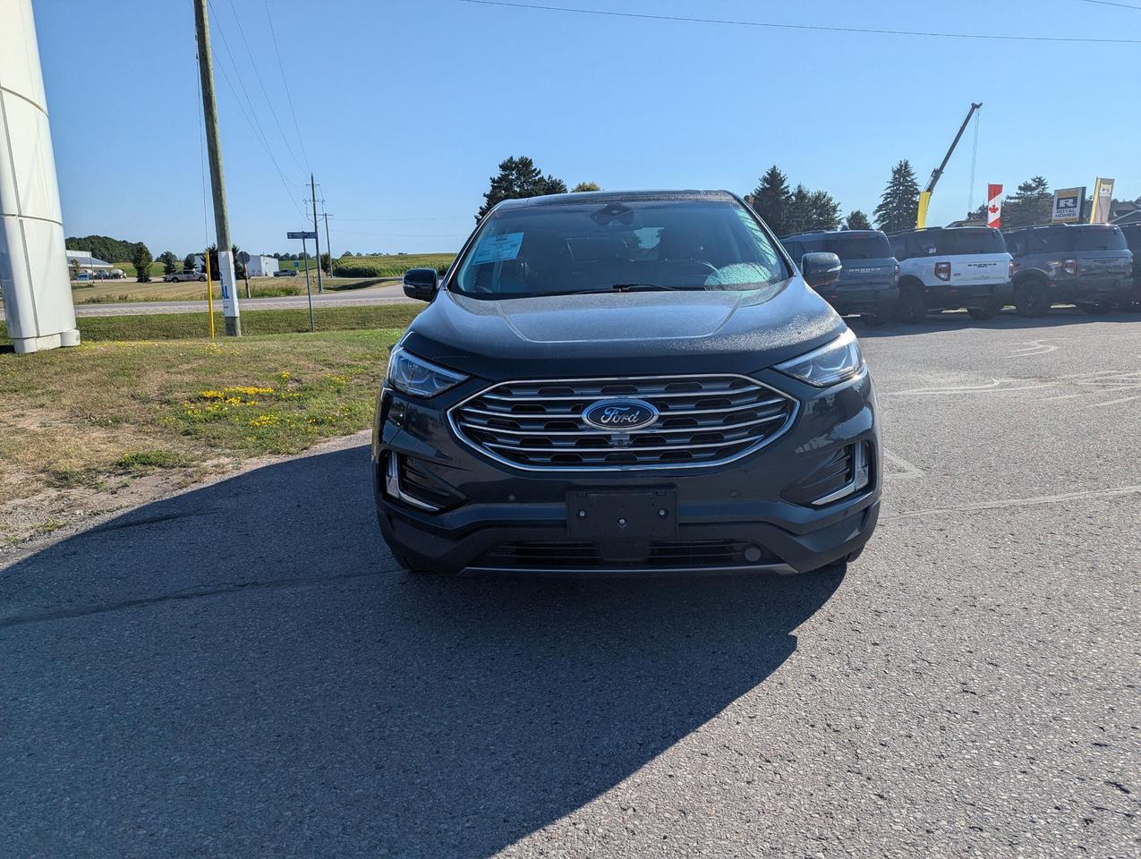2019 Ford Edge Titanium AWD Photo1
