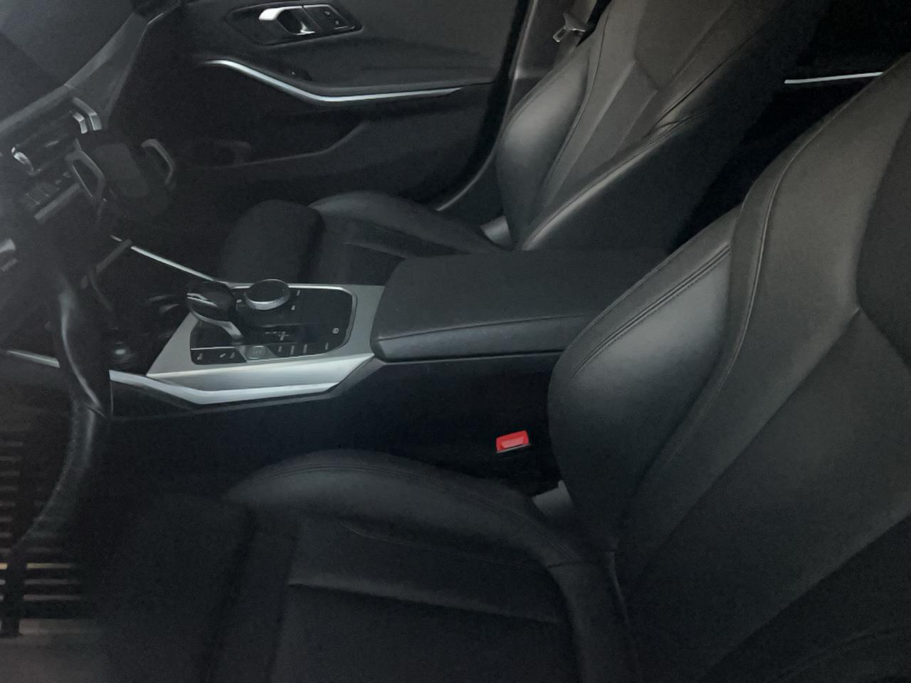 2019 BMW 3 Series 330i xDrive Photo