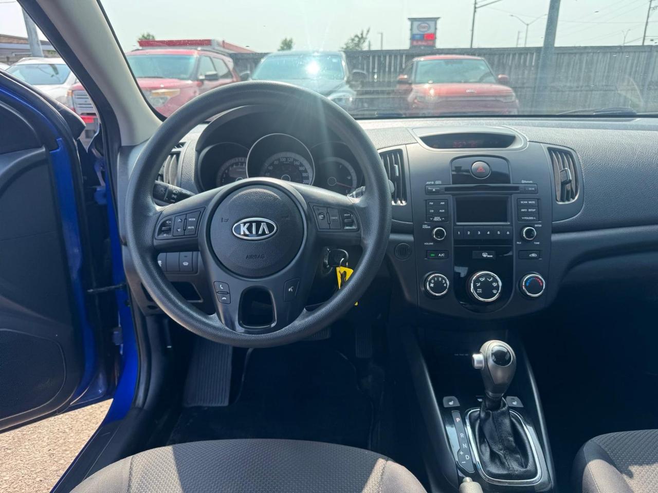 2012 Kia Forte5 EX, FUEL SAVER, AUTO, CERTIFIED Photo