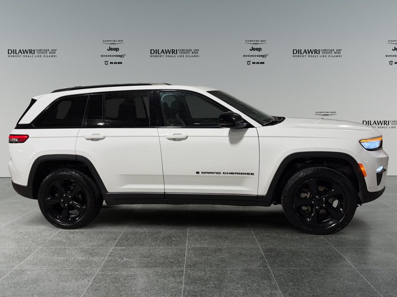 2024 Jeep Grand Cherokee LIMITED 4X4 Photo