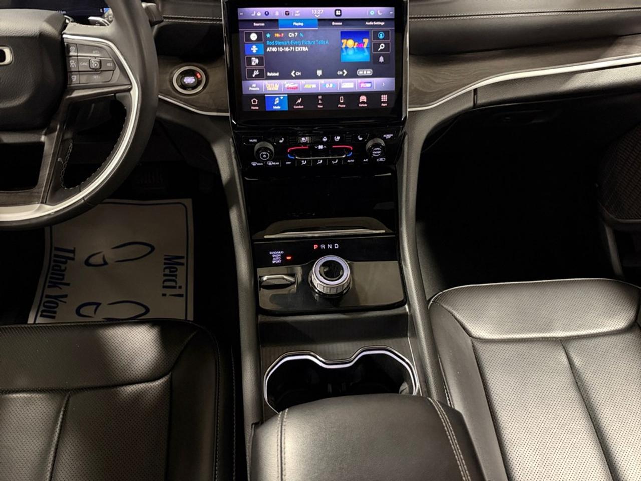 2024 Jeep Grand Cherokee LIMITED 4X4 Photo