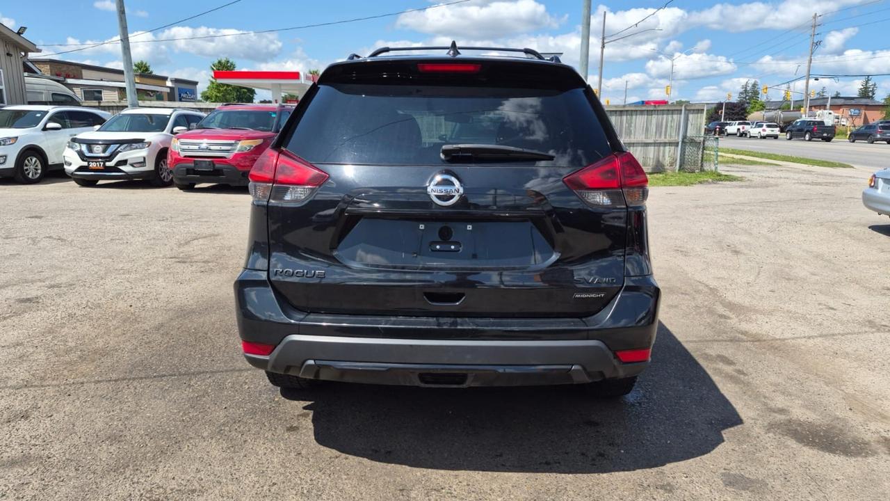 2018 Nissan Rogue SV AWD, BLACK ON BLACK,SUNROOF, CERTIFIED Photo