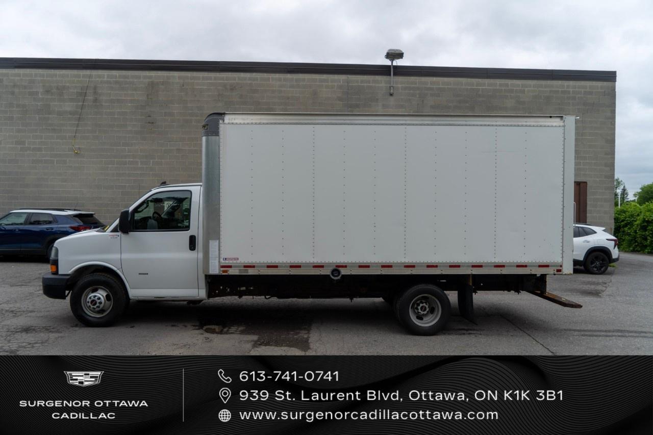 2020 GMC Savana Commercial Cutaway 3500 VAN 177" Photo