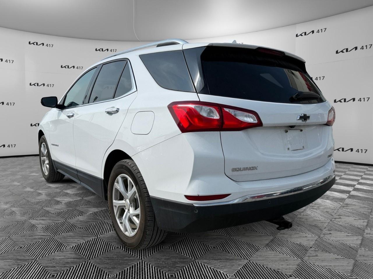 2018 Chevrolet Equinox FWD 4DR PREMIER W/1LZ Photo2