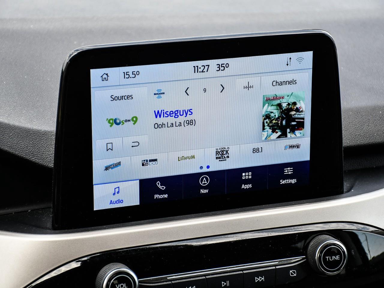 2022 Ford Escape SE Photo
