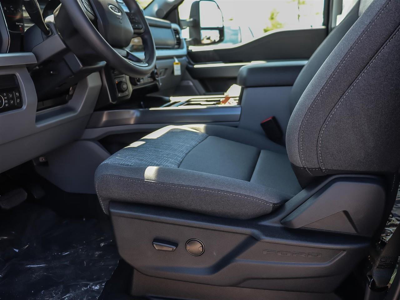 2026 Ford F-250 XLT Photo