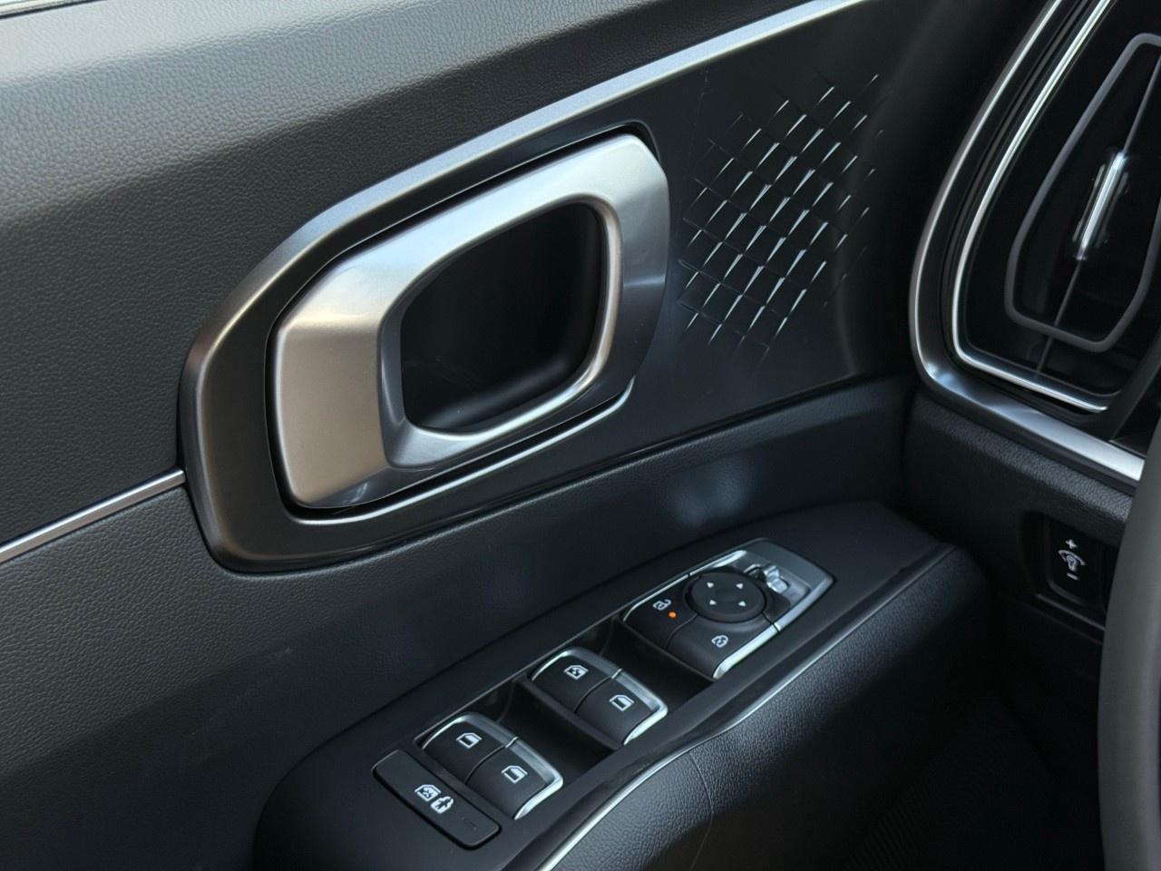 2026 Kia Sorento Hybrid EX AWD Photo