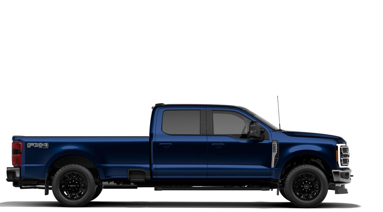 2027 Ford F-250 4X4 Crew Cab Pickup/ Photo4