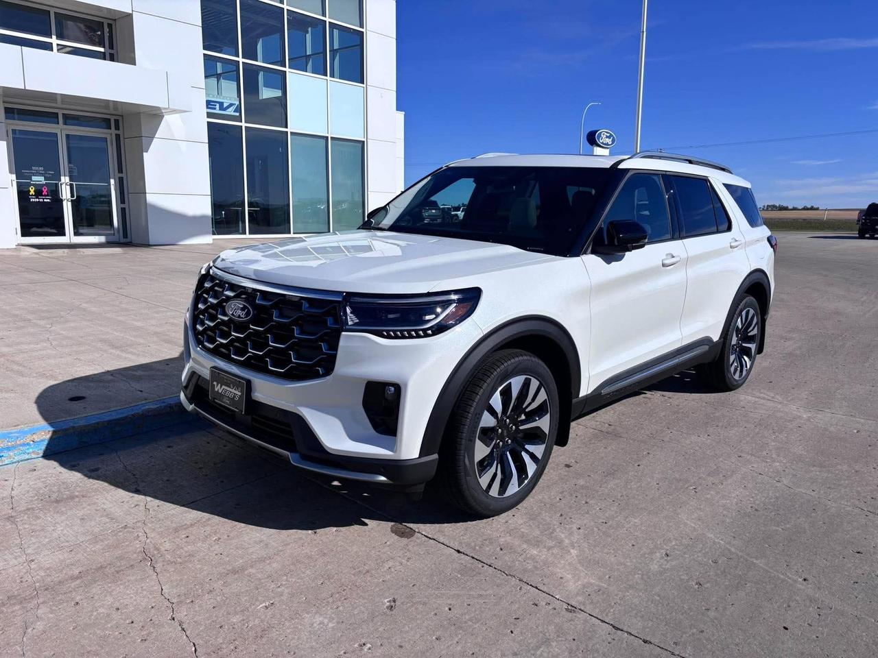 2027 Ford Explorer Platinum 4WD Photo0