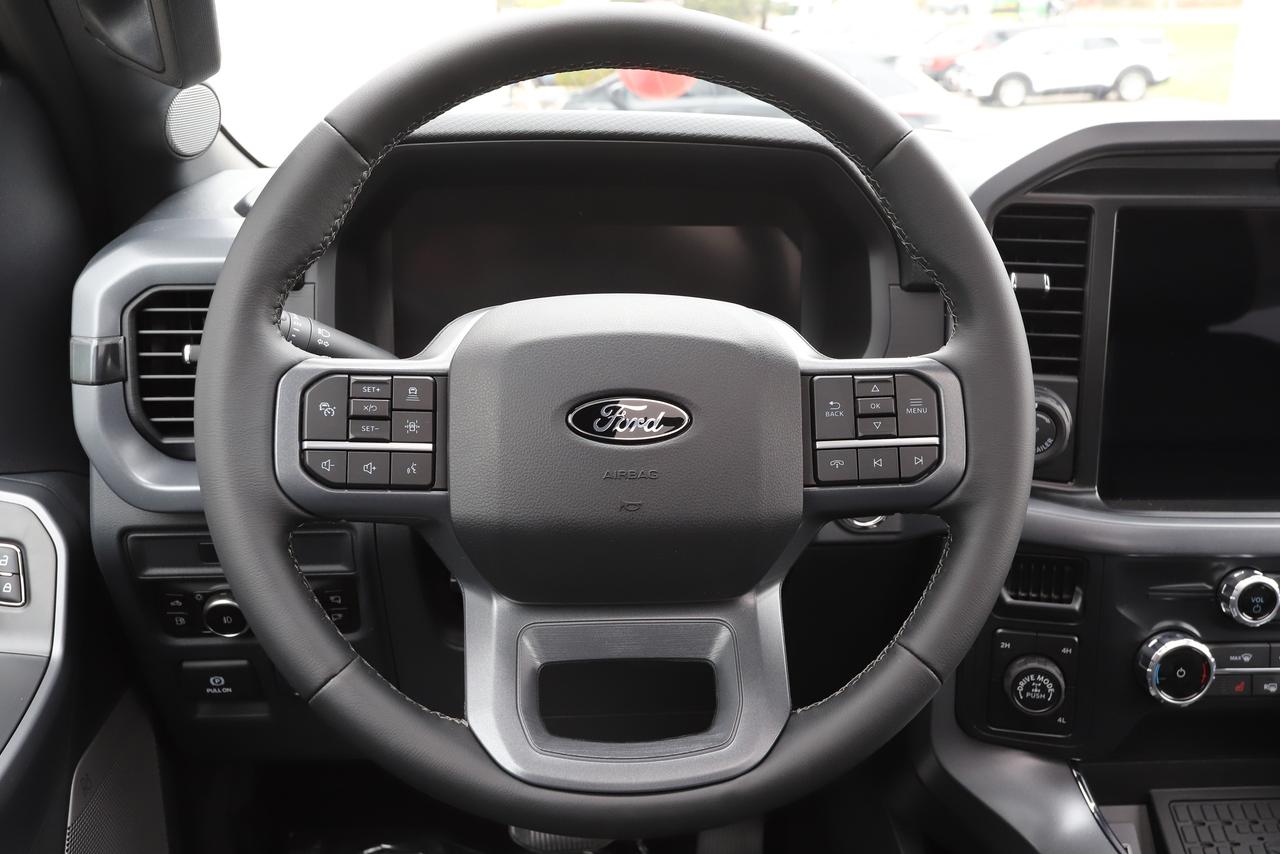 2026 Ford F-150 XLT 4WD SuperCrew 5.5' Box Photo