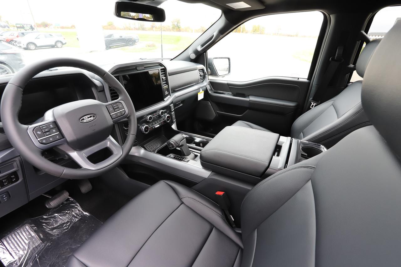 2026 Ford F-150 XLT 4WD SuperCrew 5.5' Box Photo1